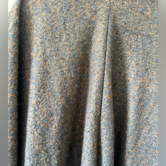 Modena* Cape - Picture 3 of 6